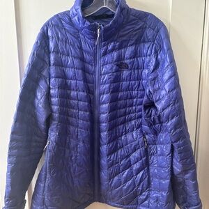 The North Face Women's thermoball Puffer Jacket